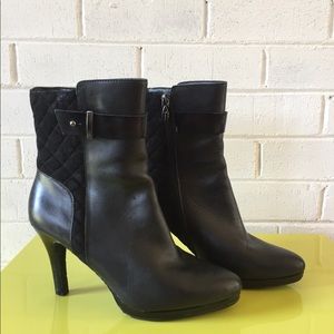 Tahari Galina Bootie - Black Leather/Suede Sz 9M